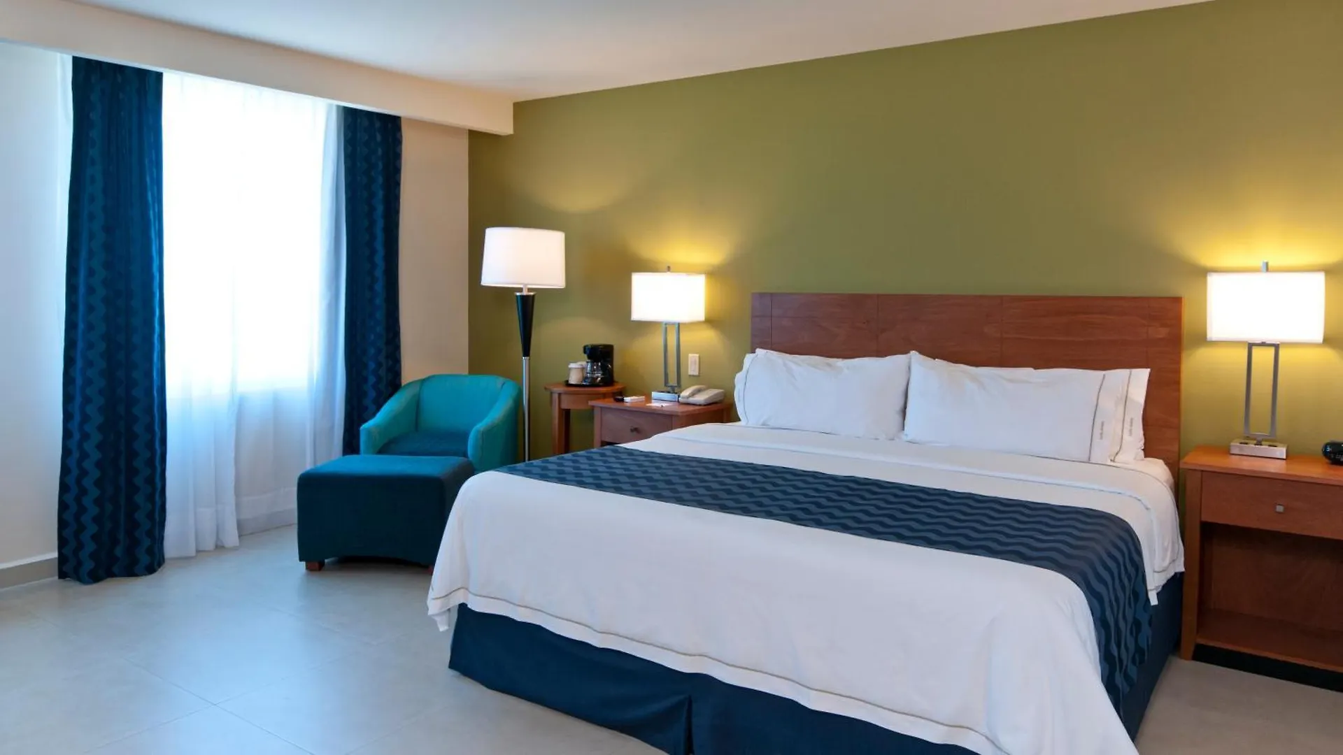 Holiday Inn Express Cabo San Lucas By Ihg 3*,  Mexico